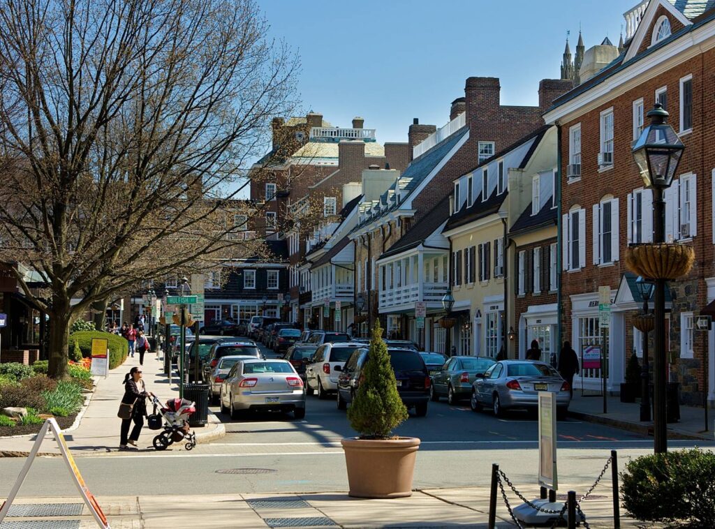 Photograph of Palmer Square in Princeton, NJ. Dan Komoda Photography, 2013. No changes made.